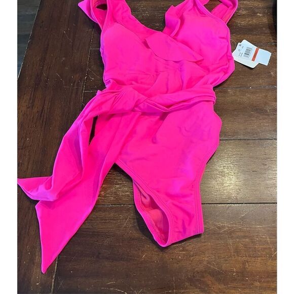 Rebecca Virtue Women's Kelly Ruffle One Piece Swimsuit, Plunge - Picture 3 of 6